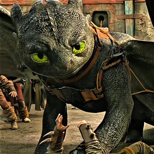 "how to train your Dragon | 🐉☠️| toothless life danger situation hiccupsad" 🥹💔" moment.. #shorts #yt