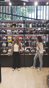 1.4K views · 13 reactions | Es imposible no llevarte todo el pack 路‍♀️.Descubre todo el equipamiento disponible en nuestras tiendas físicas o en nuestra web. Martimotos Andorra la Vella Martimotos Pas de la Casa Touratech Andorra Martimotos Barcelona Touratech Barcelona Martimotos Madrid Martimotos Madrid 2 Martimotos Valencia Martimotos Sevilla#Martimotos #alpinestars | Martimotos | Facebook