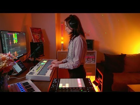 Improvisation Live looping performing Cinematic Music Live, Ambient Soundscapes, Hybrid, Epic Heroic