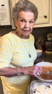 Cherry Apple Crumble (dump cake) is one of the easiest and yummiest desserts. #shineforjesus