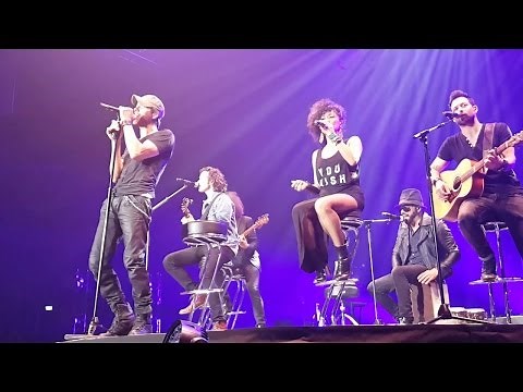 Enrique Iglesias - Subeme La Radio LIVE (Acoustic)
