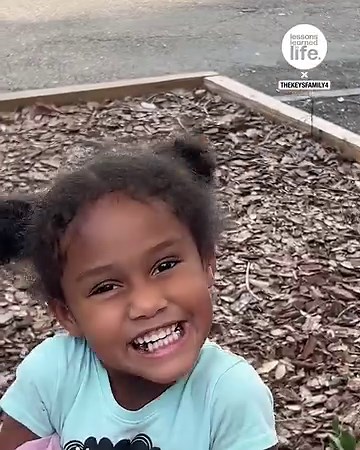 267K views · 10K reactions | The before and after of school on this girl is hilarious 藍 | Lessons Learned In Life | Facebook