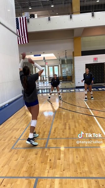 Mastering the 3 Man Pepper: A Volleyball Practice Drill Guide
