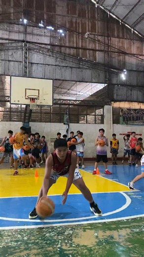 Jason Velez on Instagram: "Basic enhancing ball control #highlightseveryone #everyonehighlights #viralreels #fypviralシ #viralvideoシ #buildingcharacterchanginglives #reels #sports #everyone #highlights"