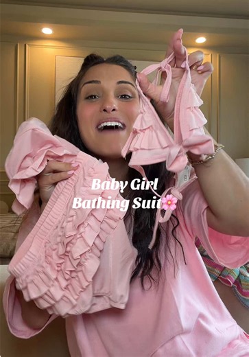 FREAKING OUT over how perfect this baby girl bikini is!!! So girly & absolutely adorable!!🎀🌸 #babygirl #bathingsuit #swimsuit #summeroutfits #vacationoutfits