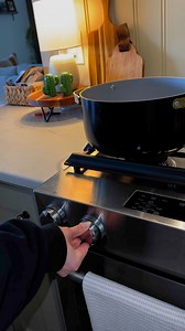 This bacon cooking hack is actually genius? | Brooke AKA Meals and Munchies