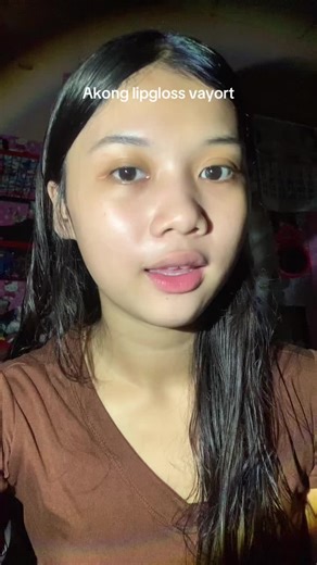 Create Stunning Looks with Akong Lipgloss Vayort