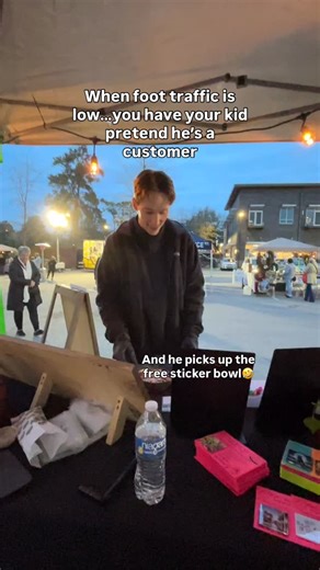 There are two kinds of craft fair moments: the busy, blink-and-you-miss-it kind and this one 😂 No traffic. No stress. Just a kid stepping in as the “customer” so the booth doesn’t feel lonely. If you’ve ever talked to yourself, rearranged your table for the 47th time, or pretended things were very busy, you’re among friends. 👉 Follow for the honest, behind-the-scenes version of small business 👉 Share this with someone who’s done a craft fair and survived | Life in Magnets SC