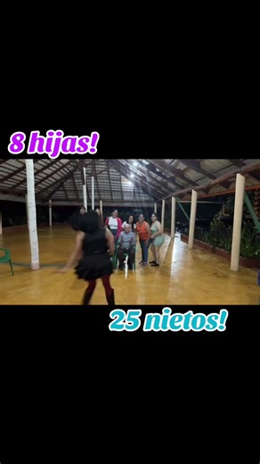 Mis padres buscando el varón!😅 #family #navidad #christmas #bigfamily ❤️