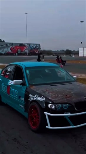 💸🖤 on Instagram: "🔱 #explorepage✨ #bmw #drift"