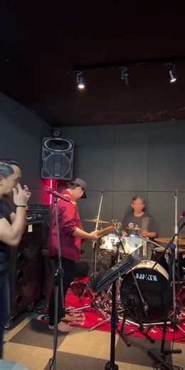 Late Post T-REX BAND JAMMING