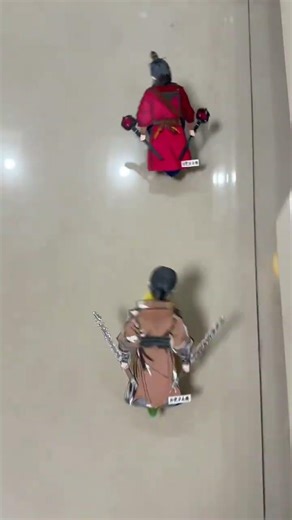 Join the Little Bird Adventure: A World of Fun with Parrot Knight