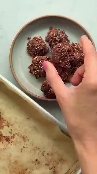 Crunchy Quinoa Snack Clusters