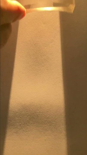 Demonstrating the action of a concave/diverging lens with a ray box with and without slits