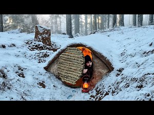 Building a Warm and Cozy Survival Shelter. Secret Cave, Winter Bushcraft