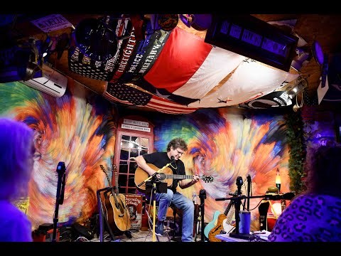 Tom Faulkner "The Hard Way" In The Music Room Single 2025