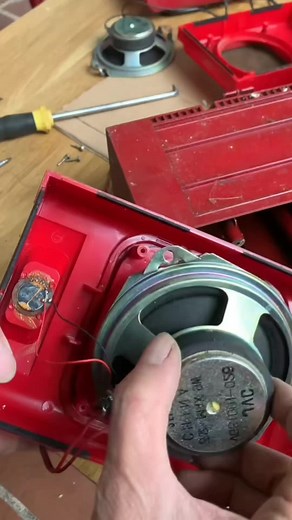 Repairing Vintage Cassette Speakers: A Step-by-Step Guide