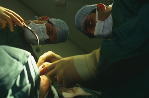 Woman Gets Wisdom Teeth Pulled—What’s Captured on Video Shocks