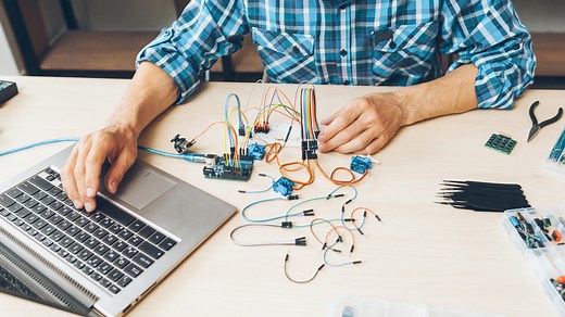 一陸特と一陸技は「操作可能な範囲」が違う！難易度や試験科目も解説