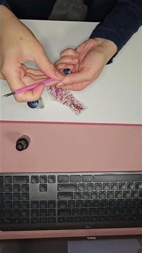 madrugada, série e manicure 💖 Dailus Snowland + rotina de unhas completa