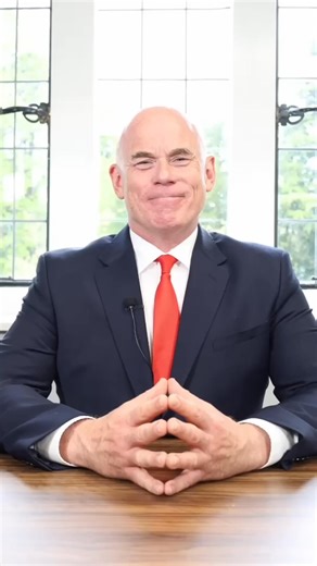 Why Is There a Gap in Your Employment (Tough Interview Question Answered!) #interviewanswers | CareerVidz