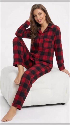 Sinh Muahe on Instagram: "🍀🍀🍀 Bộ py*jama Double Zero chất mềm, mịn, nhẹ tênh mà ấm áp, mặc thu đông rất thích, mà sờ vào mà phê hết cả tay. 🍀 Hoạ tiết kẻ với 2 màu như hình, màu nào cũng đẹp. 🍀 Hiện em chỉ còn sz cho tầm từ 45 đến 55kg, con gái và các mẹ mi nhom tầm 55kg trở xuống mặc đồ đôi đẹp lắm ạ. 💰 Gi*á tốt 185ka/bộ"