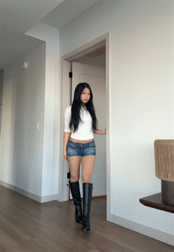 mini shorts strike again | Mini Short