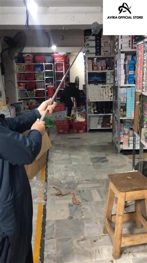 🧹 Clean Every Corner Easily! Reach high shelves, fans & tight spaces with the Multipurpose Microfiber Foldable Duster — flexible, washable & built to last. Make cleaning effortless! Order now from Avira Official Store 🛒 | Avira