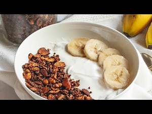 Healthy Greek yogurt & Granola Breakfast bowl (Supper quick and easy)