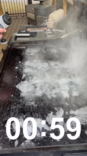 153K views · 734 reactions | Here’s a non-time lapse video showing exactly how I clean my griddle after every cook. | Grill This Smoke That | Facebook