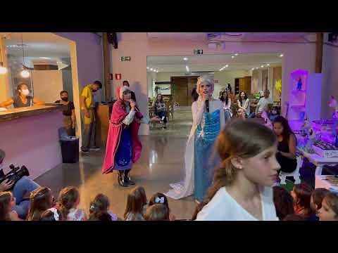 Frozen - Elsa e Anna - Show ao vivo - Castelo das Ilusões - Livre estou