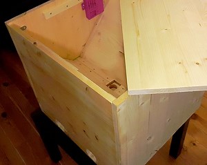 Distributeur Automatique de croquettes (pour des chêvres)