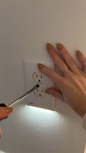 Artisanal Home Design on Instagram: "power outlet with night light 🎉 "outlets, outlet plug covers, outlet covers decorative, outlet wall plate, outlet light, guidelight outlet cover, nightlight outlet cover, automatic night light, safety outlet covers" #amazon2025 #amazonbestseller #amazondiscount #amazonprime #amazonwishlist #amazonfinds #amazonshoppingel #outlets #outletplugcovers #outletcoversdecorative #outletwallplate #outletlight #guidelightoutletcover #nightlightoutletcover #automaticnig