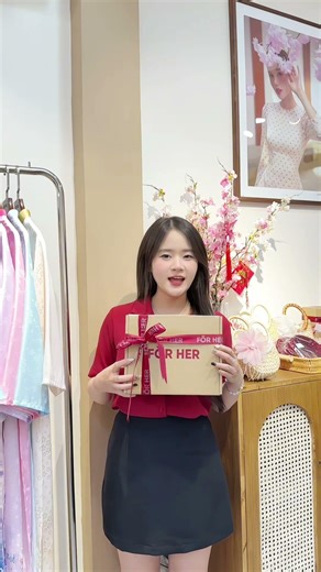 Tìm quà tặng 8/3 ghé ngay For Her 😍 #shorts #trending #aodai #aodaivietnam #forher