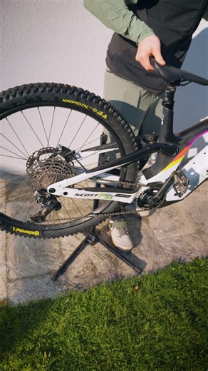 Lubing your e-bike chain has never been this easy! ⛓️⚡️