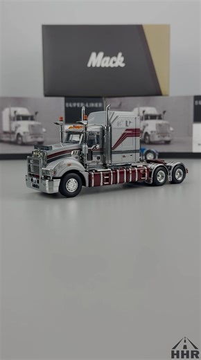 A closer look at the Drake Collectibles Mack Super-Liner – Patlin Transport! Full working features, premium detail, and that iconic Aussie spec. In stock now at Heavy Haul Replicas — grab yours before they’re gone! https://heavyhaulreplicas.com/mack-super-liner-tandem-axle-sleeper-patlin-transport-au/ | Heavy Haul Replicas
