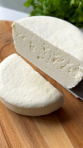 Recette : voici comment fabriquer du fromage frais à la maison | Recettes et Astuces maison