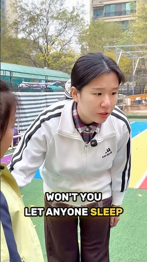 She won’t anyone sleep! 😳😩