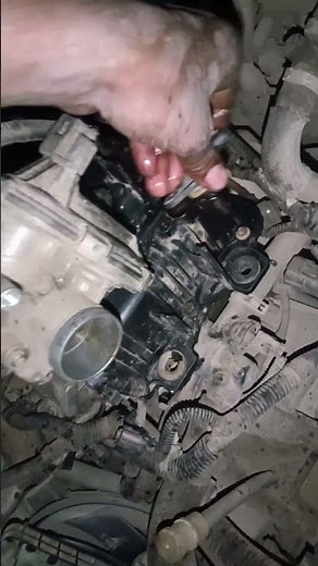 how to clean camshaft position sensor #carmechanic
