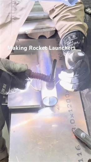 Part one of making rocket launchers for the homemade boat #offshore #welding #mig #aluminium