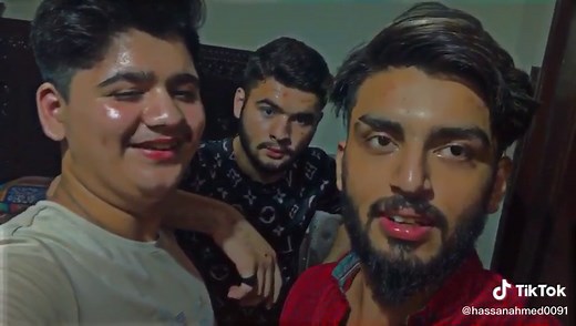 End taak dekho maza ay ga 😂 #plznoreport🙏 #plzsupport #plzviralvdieo #AikArielBees #foryou #growmyaccount #unfrezzmyaccount #realvoicechallenge #thankxtiktok💞💞💞💞💞