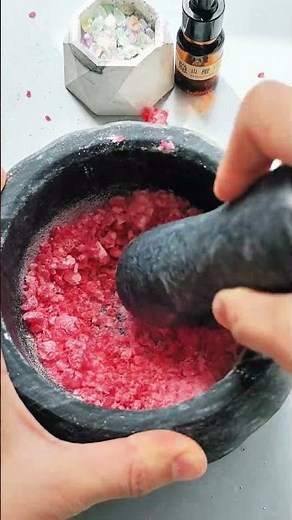 Chili Sugar Face Mask Recipe: Tell me what kind of face mask you'd like to make next!