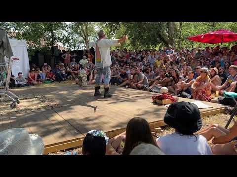 CIE LES BARBUS - « HAMLET CRAZY ROAD » - MUSICALARUE LUXEY - 2023/07/30