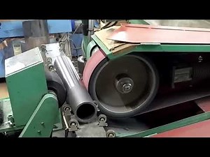 センタレスバフ研磨機で鋼管の黒皮取り