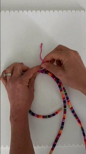 How to Make a Woven Necklace - DIY Macrame Art