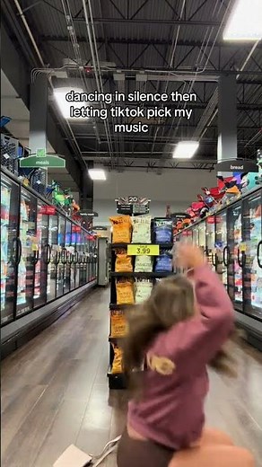 What is Piper doing Lmao..