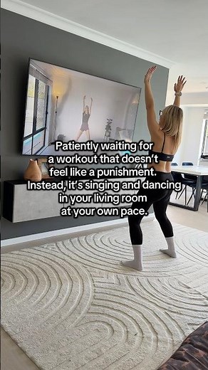 The workout that doesn’t feel like a workout 💃 . #dancefitness #danceworkout #athomeworkout
