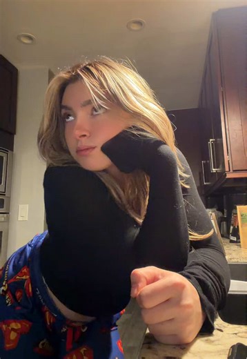 Carley 🎂 (@carleycakeee)’s videos with Needy bounce remix Iheartcece - cece