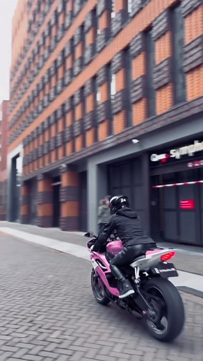 5.1K views · 155 reactions | Calm down? Nope, because I want spring to be already here 朗  @mysterious___b @louismoto_official | @louismotorrad Jacket: Wearing the Vanucci VUJ-1 softshelljacket in a size 36 #louismoto #louismotorrad #bikeratheart #louiscommunity #vanucci | 필핒핒핚한핖 - 픹핚한핖핣하핚핣핝 | Facebook