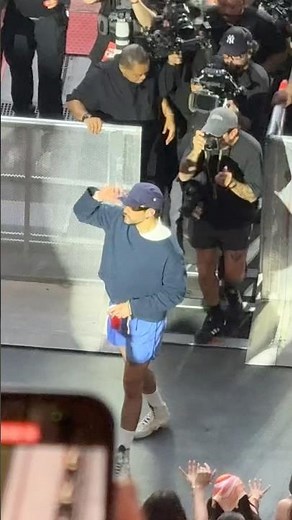 🥹Benito and His Fans - Bad Bunny Live 2026